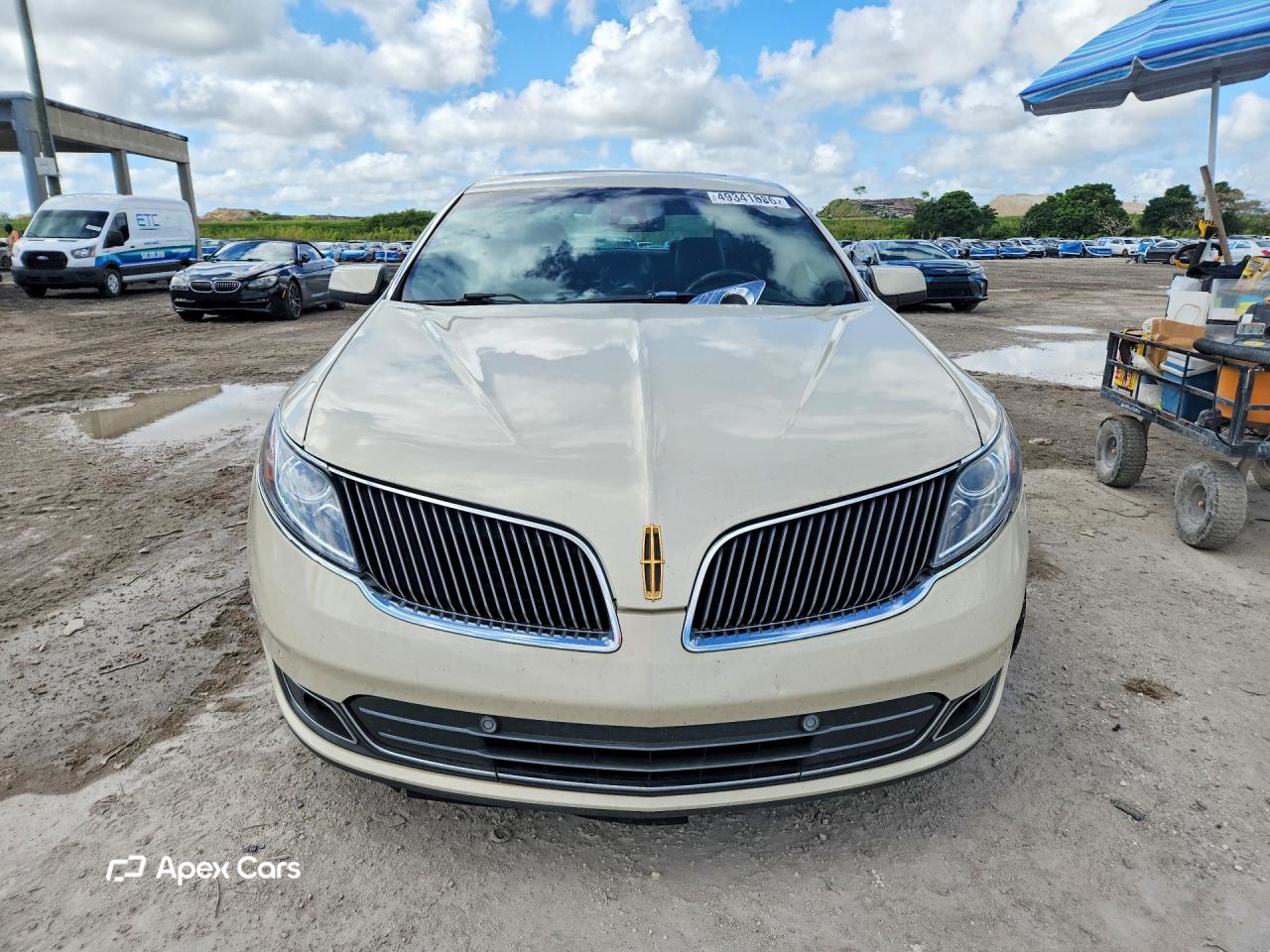 Lincoln MKS 2015