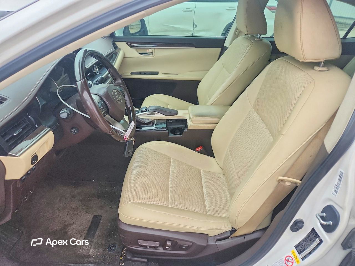 Lexus ES 2017