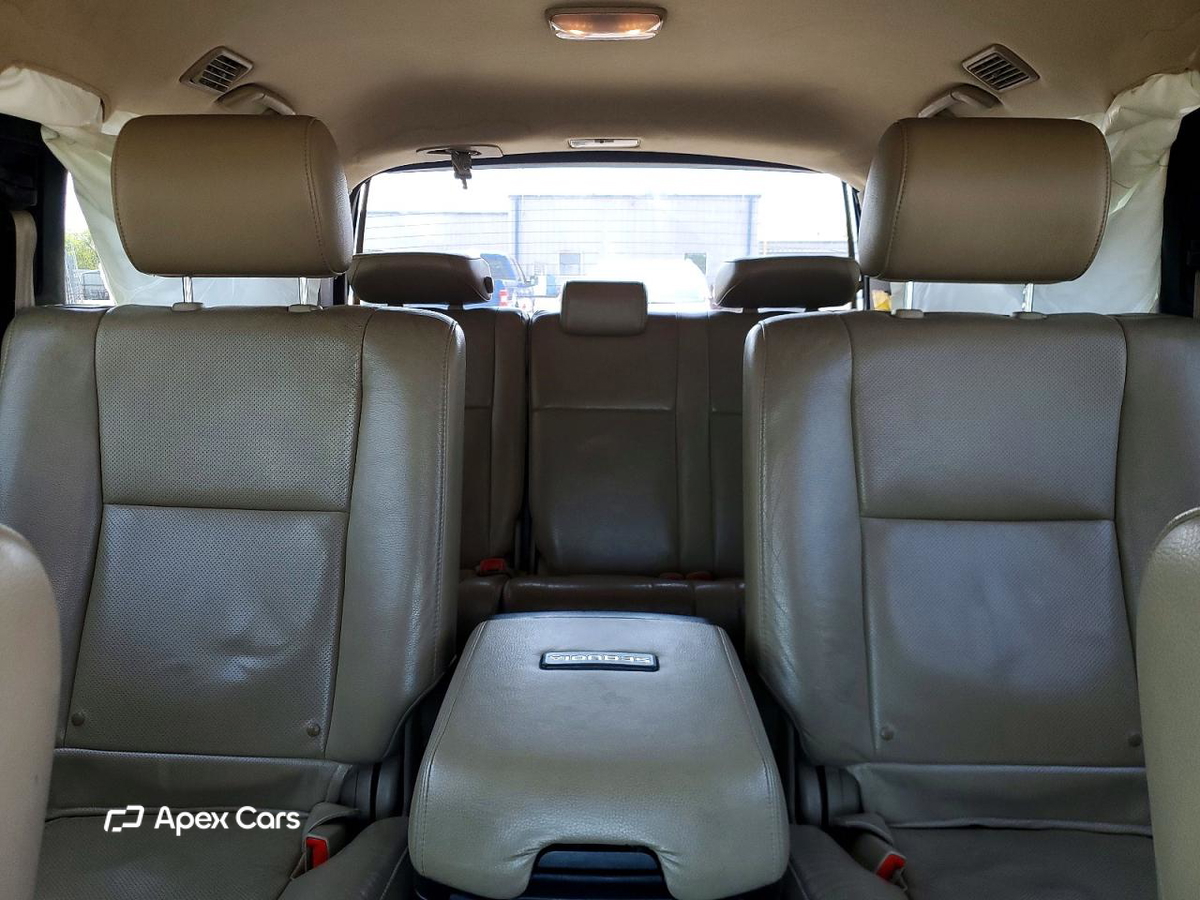 Toyota Sequoia 2012