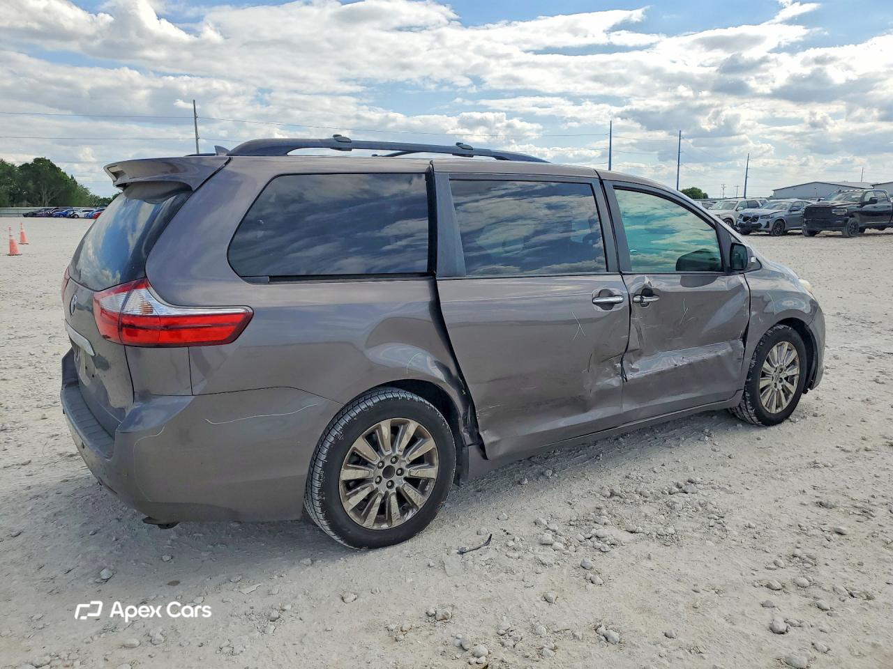 Toyota Sienna 2015