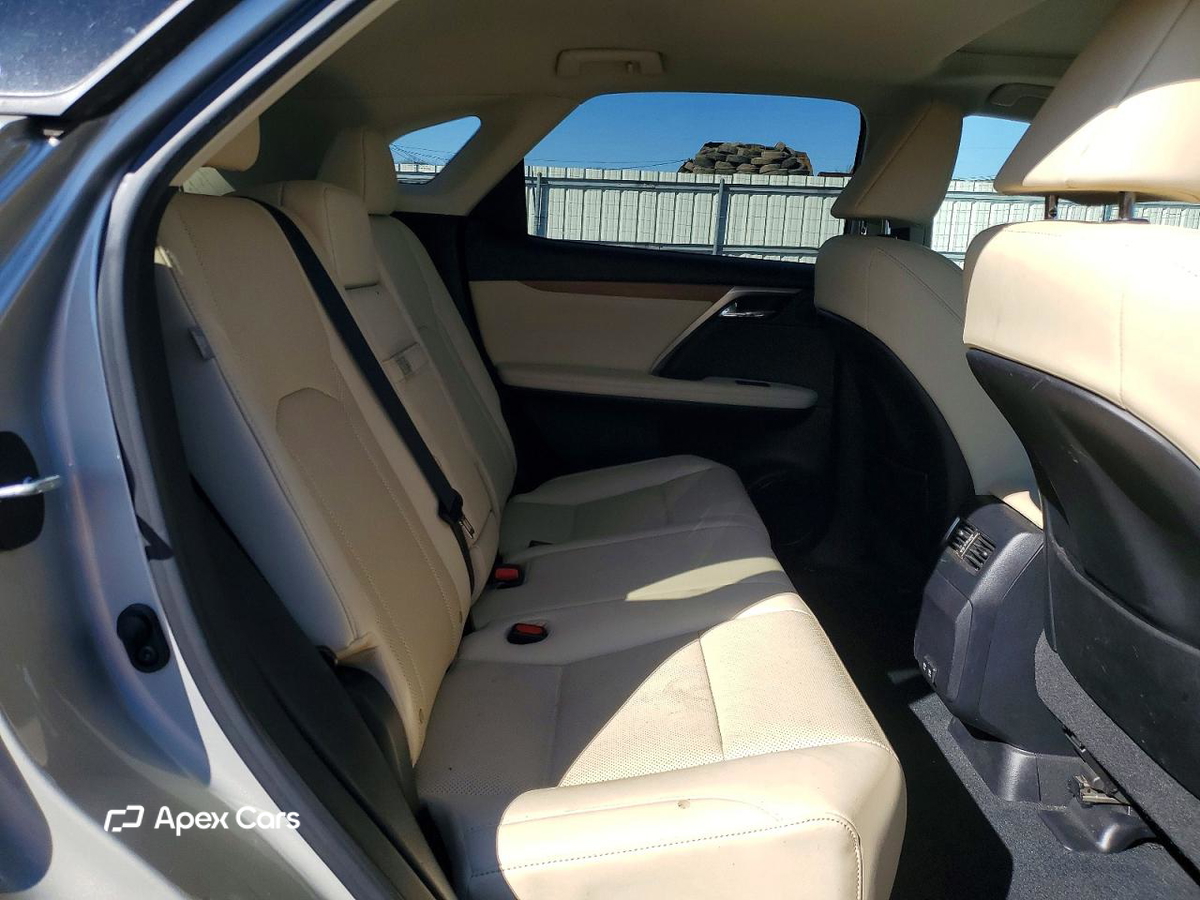 Lexus RX 2021