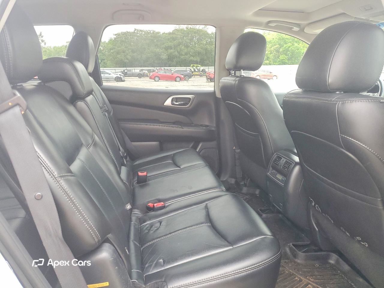 Nissan Pathfinder 2014