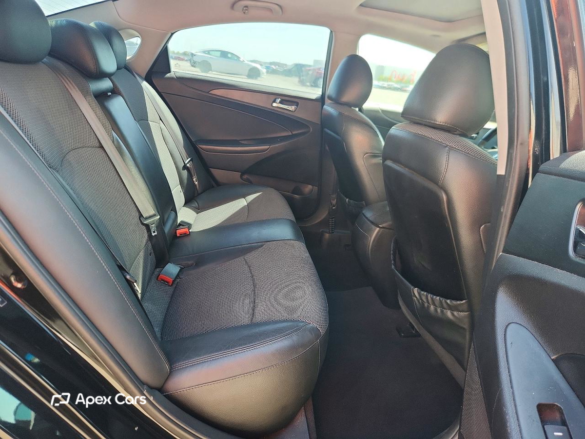 Hyundai Sonata 2012