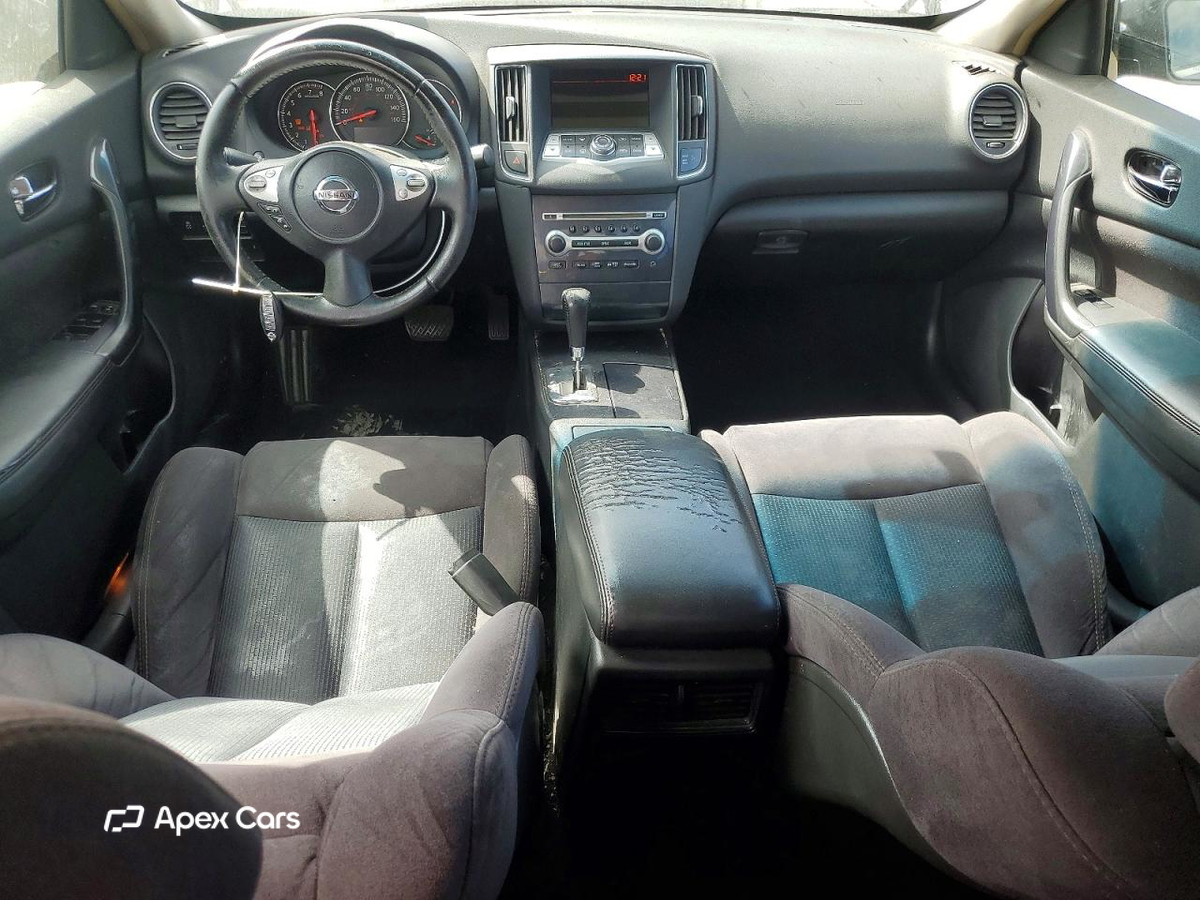 Nissan Maxima 2012
