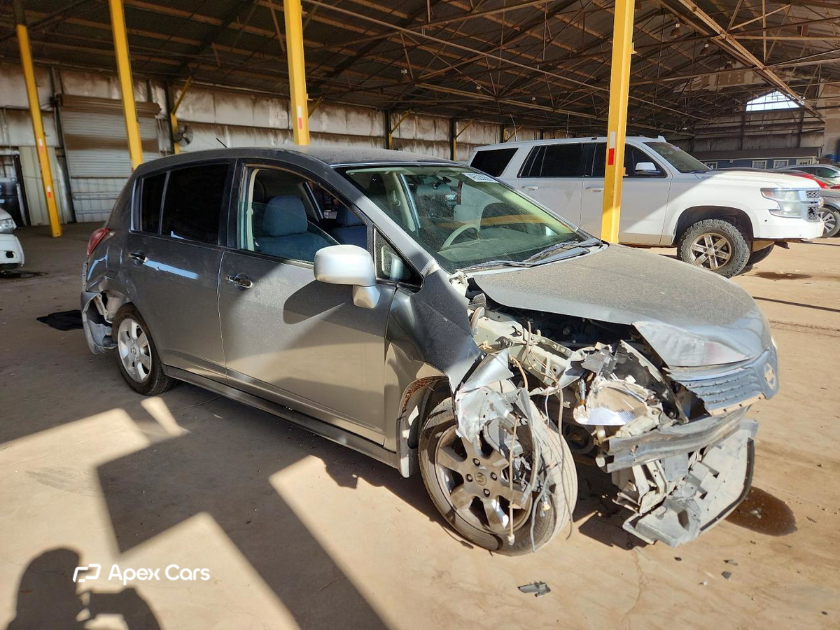 Nissan Versa 2007