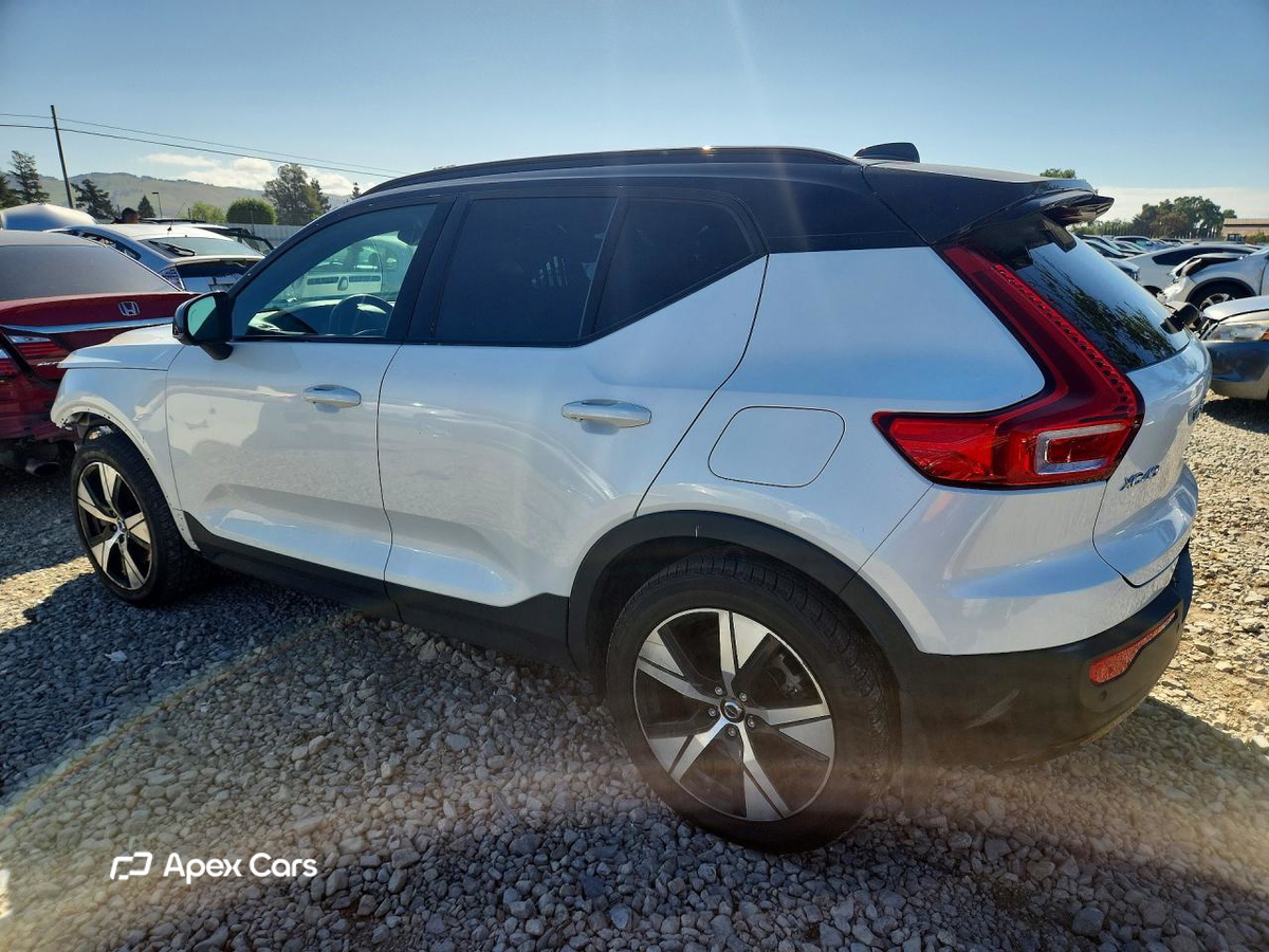 Volvo XC40 2021
