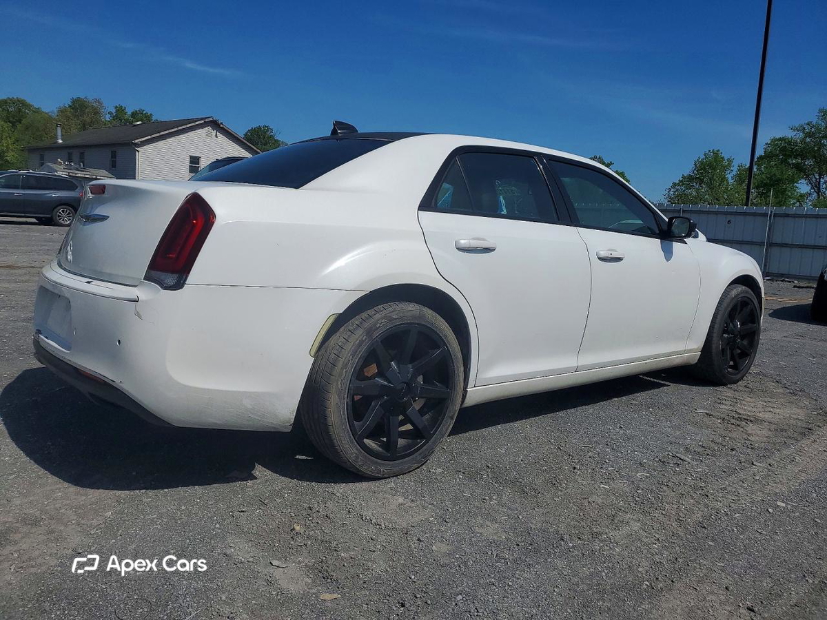 Chrysler 300 2016