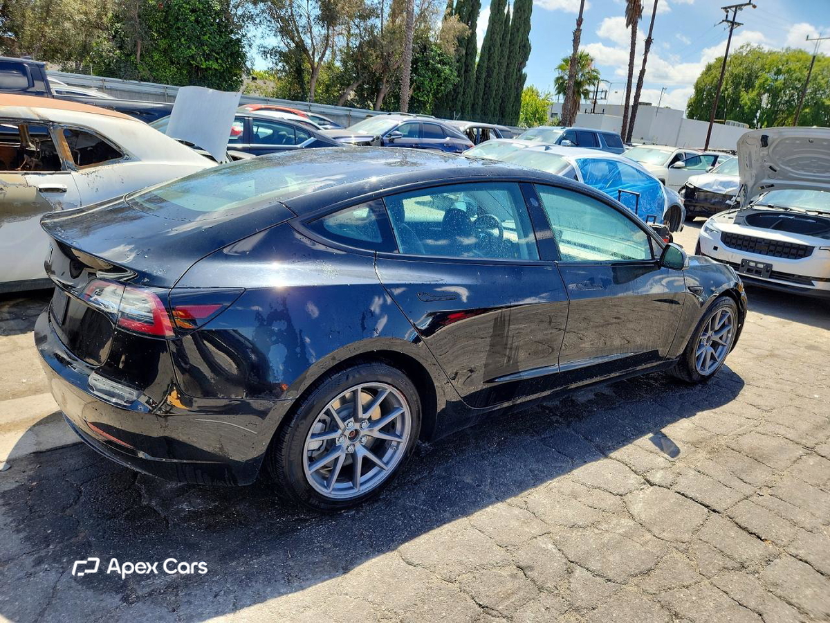 Tesla Model 3 2022