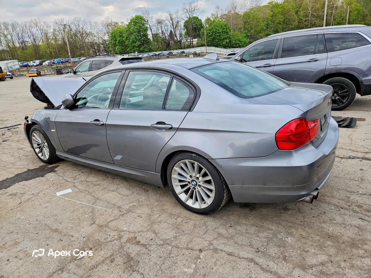 BMW Series 3 2009