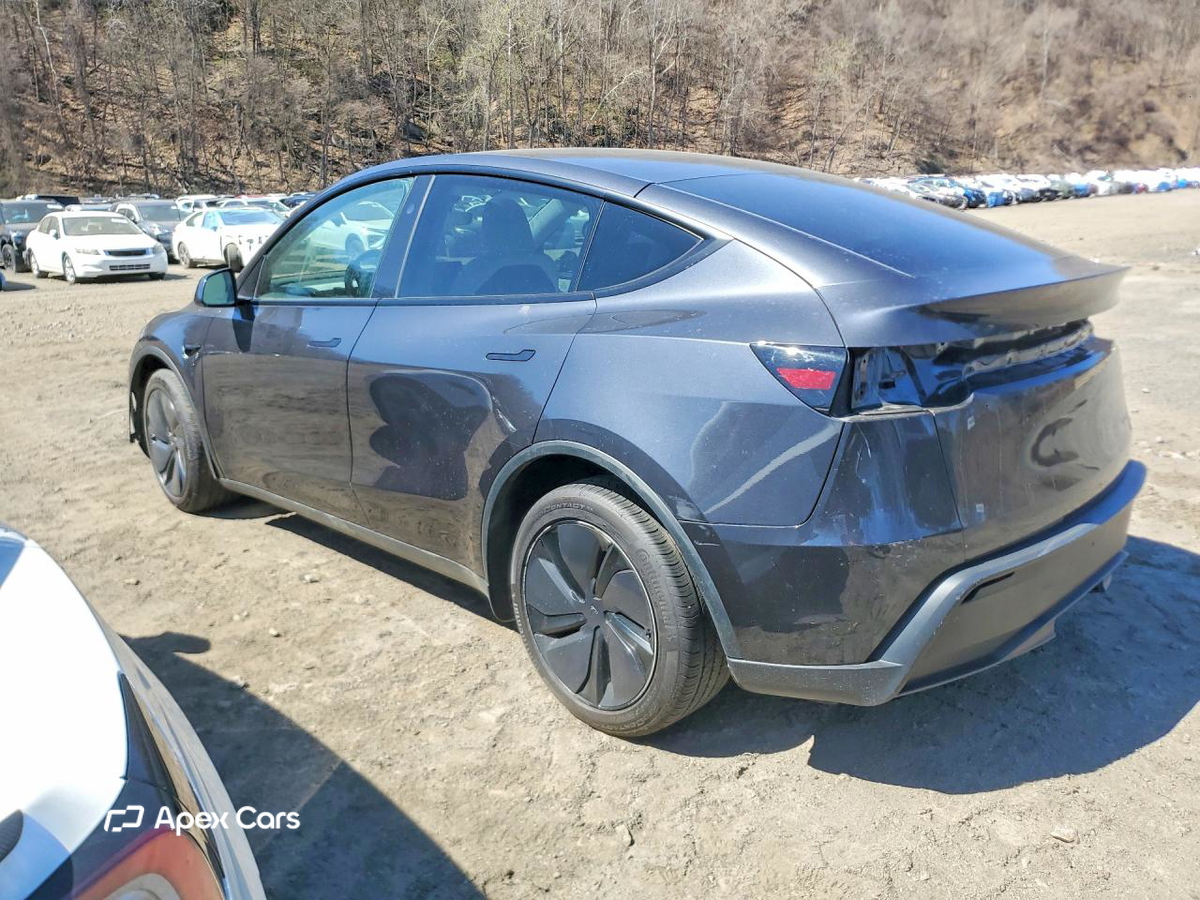 Tesla Model Y 2026