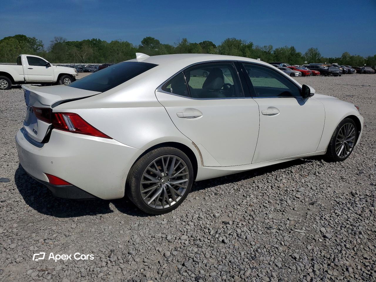 Lexus IS 2015