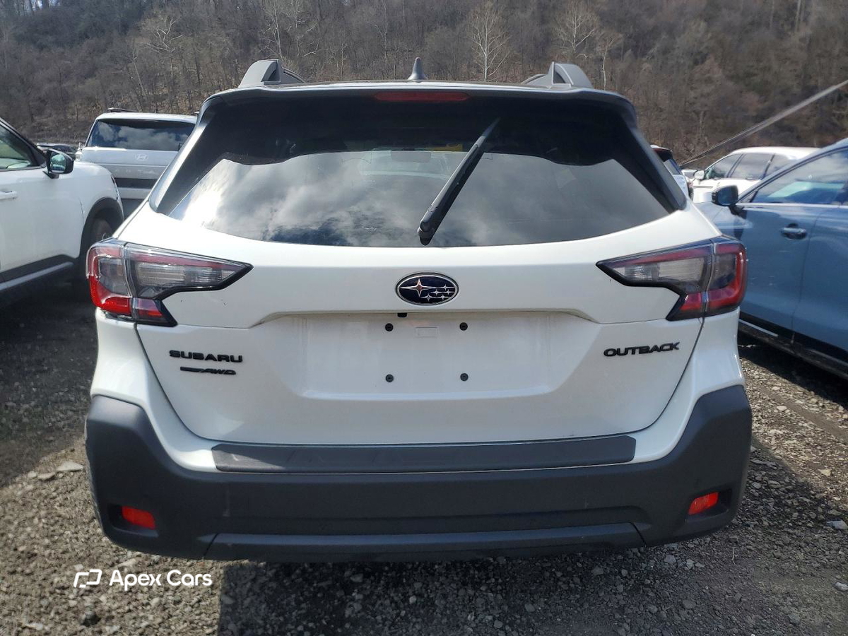 Subaru Outback 2025