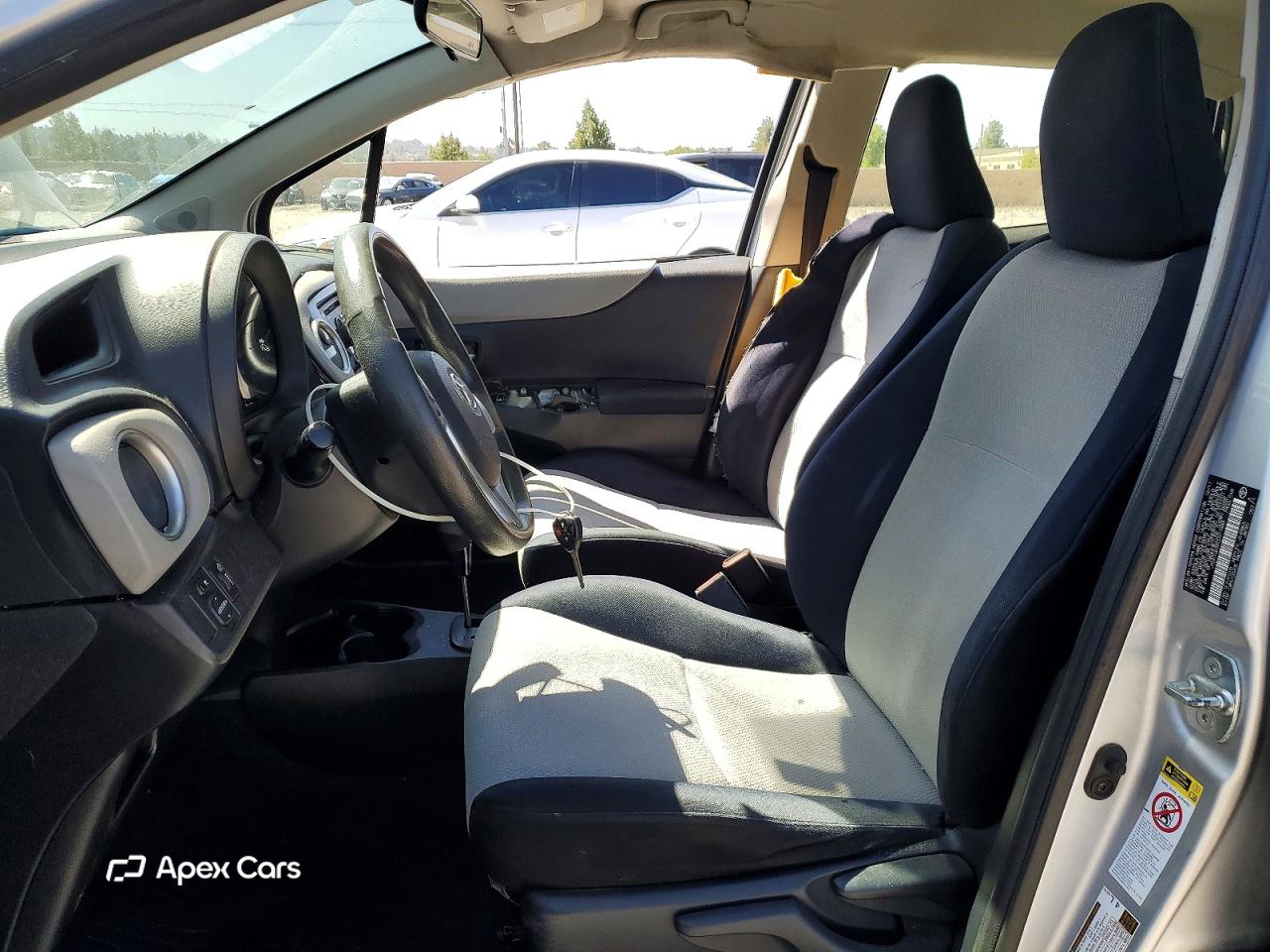 Toyota Yaris 2012