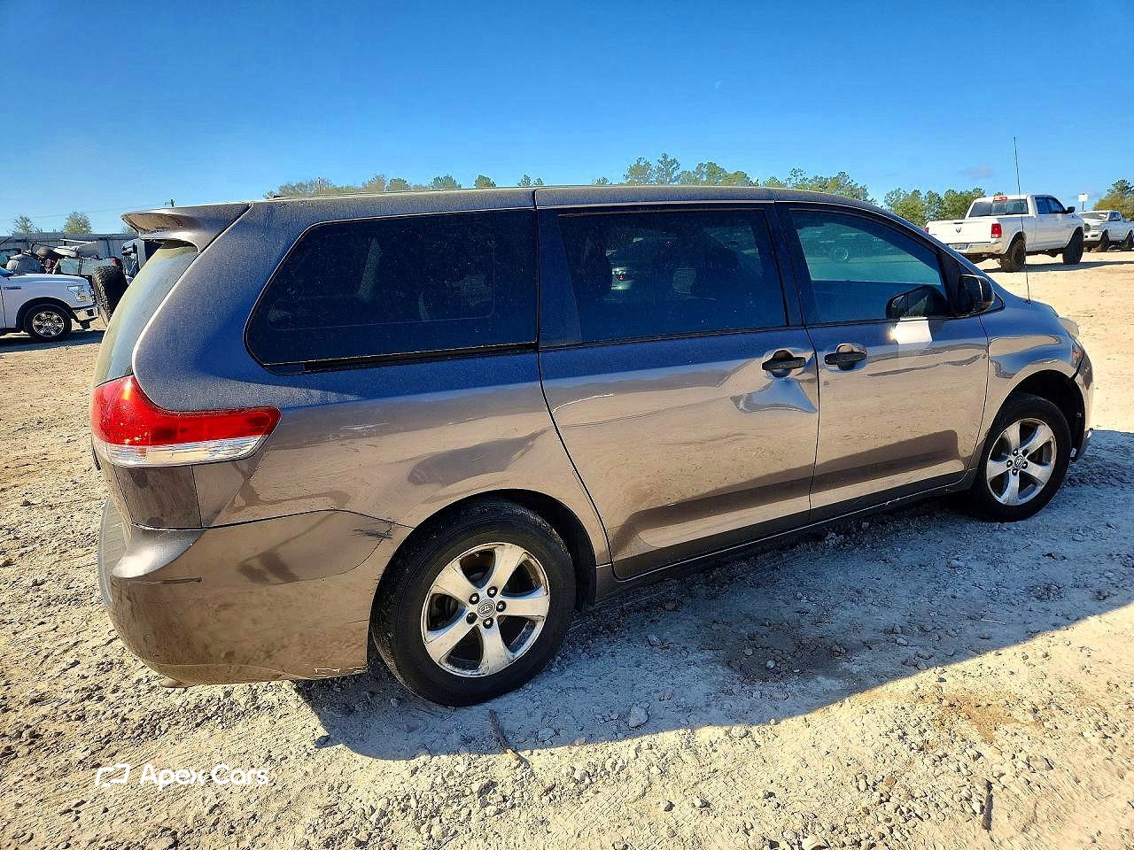 Toyota Sienna 2011