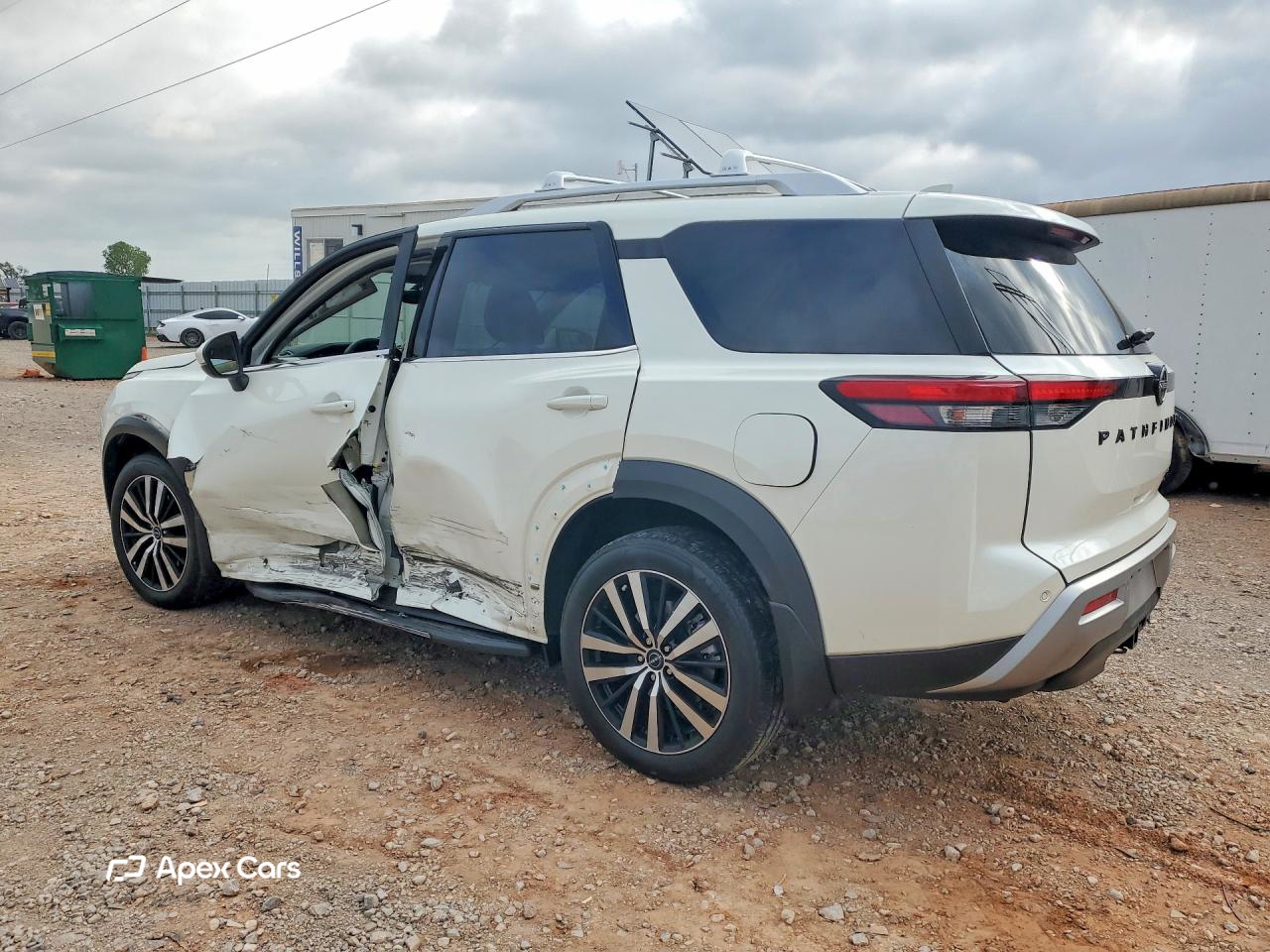 Nissan Pathfinder 2024