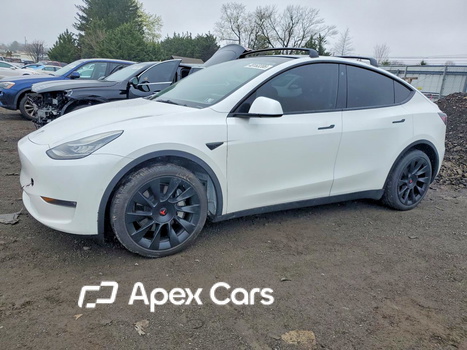 Tesla Model Y 2022 - Image 1 of 5