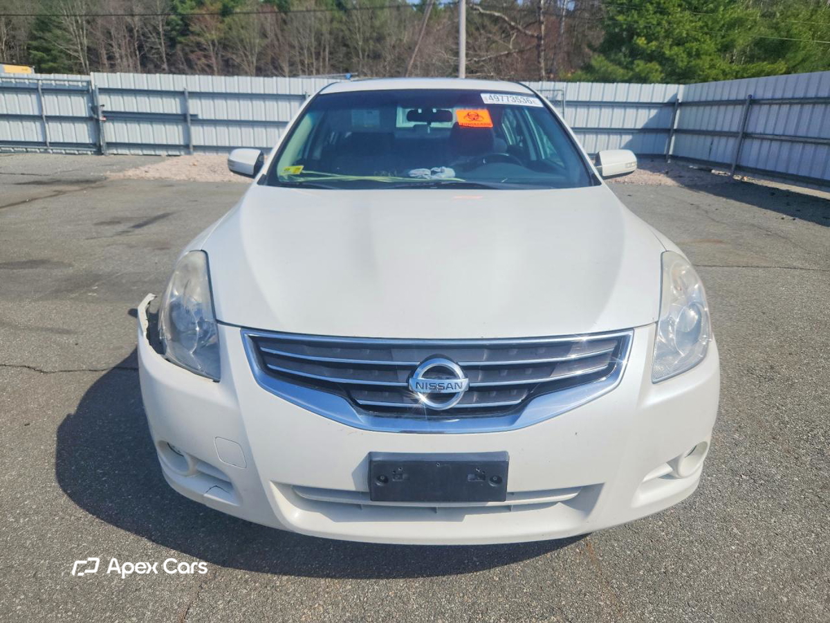 Nissan Altima 2011