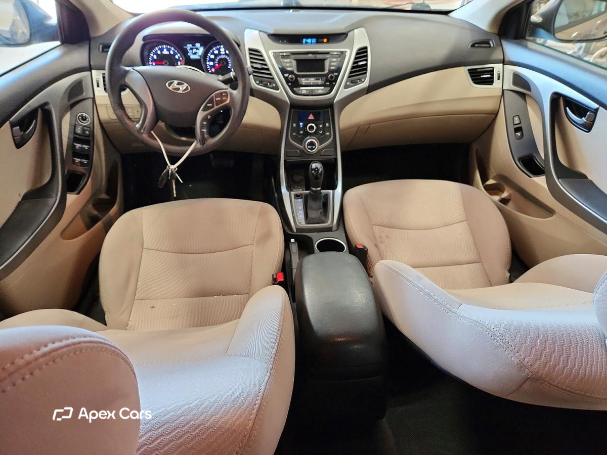 Hyundai Elantra 2014