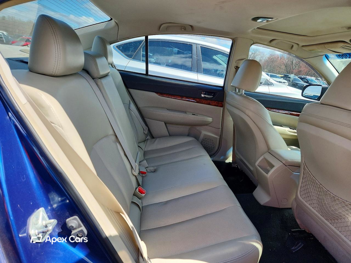 Subaru Legacy 2011