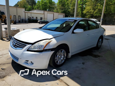 Nissan Altima 2010 - Image 1 of 5