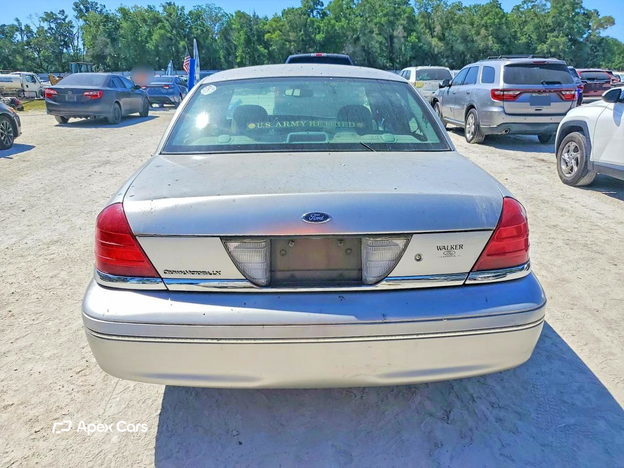 Ford Crown Victoria 2004