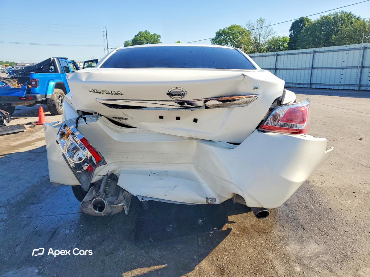 Nissan Altima 2015