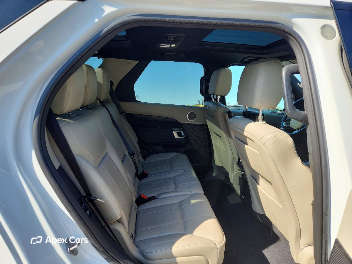 Land Rover Discovery 2018