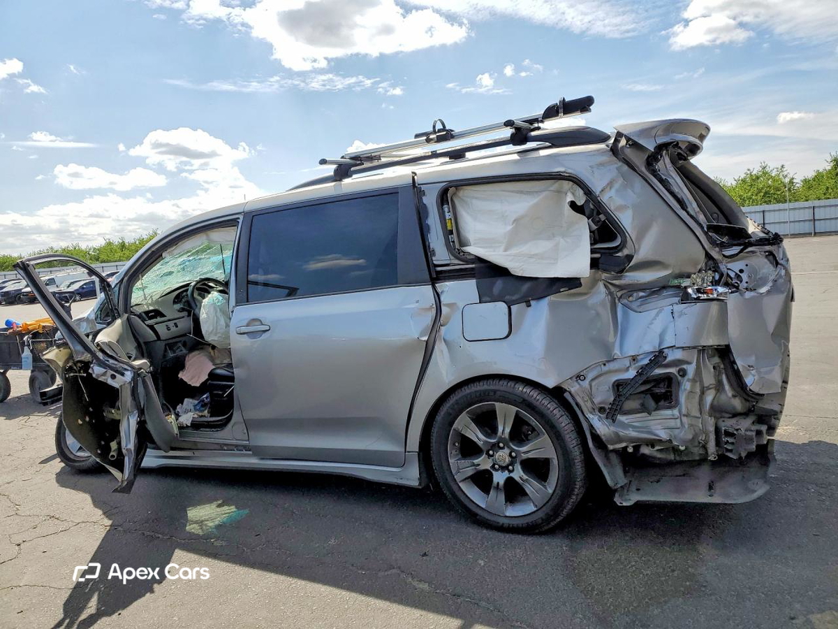Toyota Sienna 2012