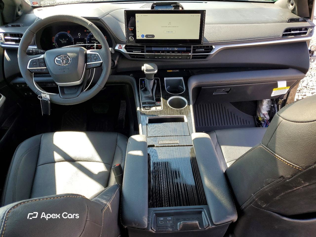 Toyota Sienna 2026