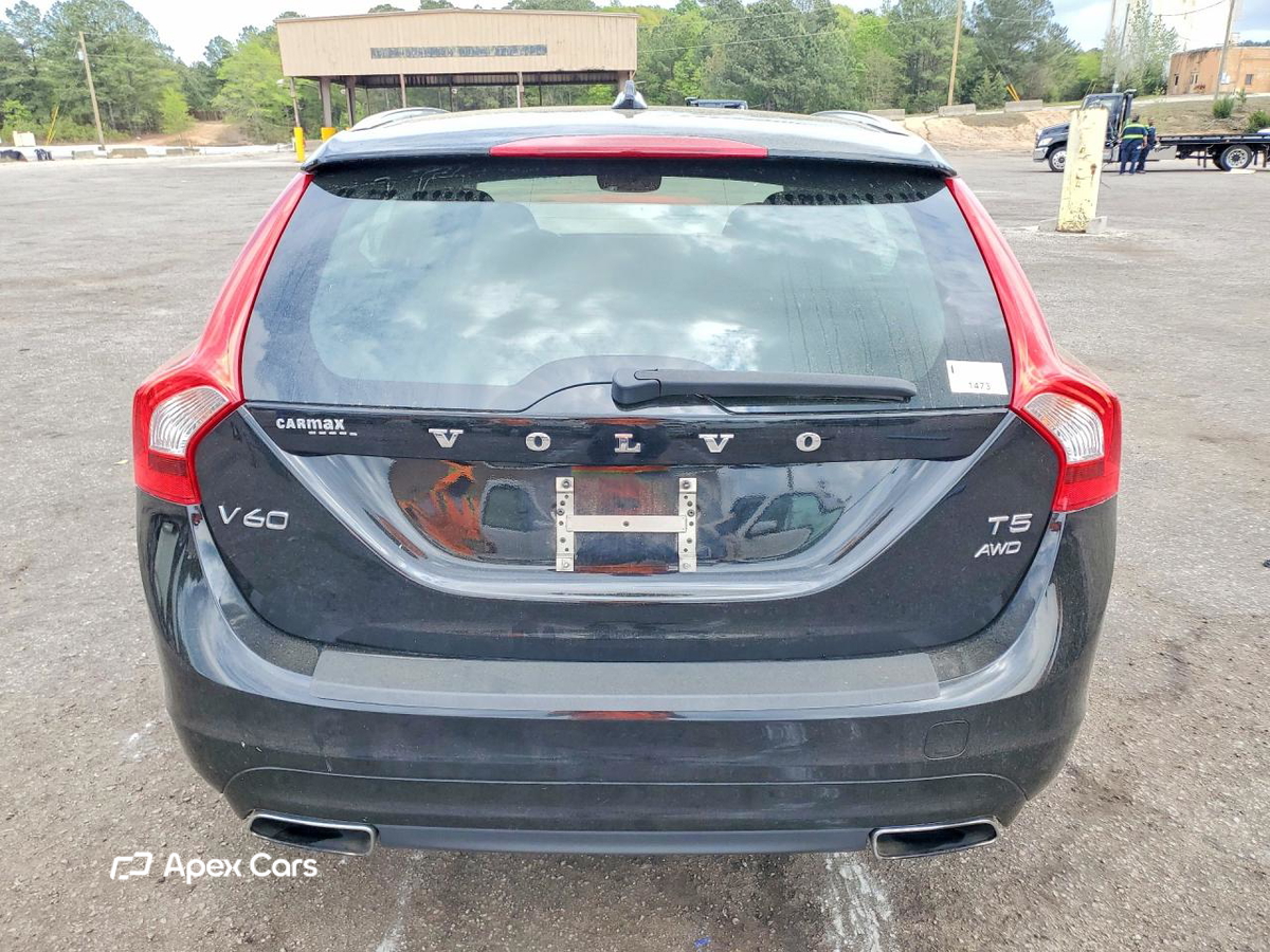 Volvo V60 2015