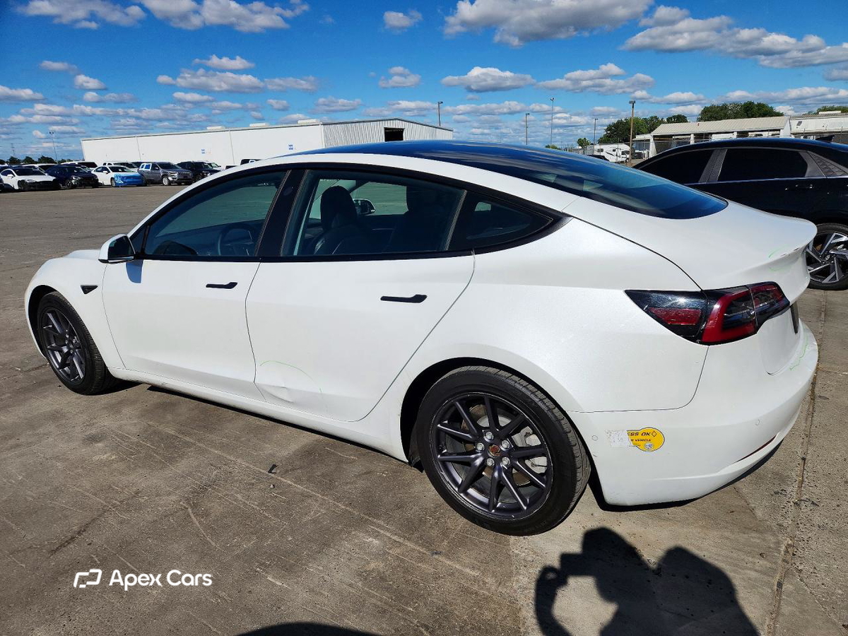 Tesla Model 3 2022