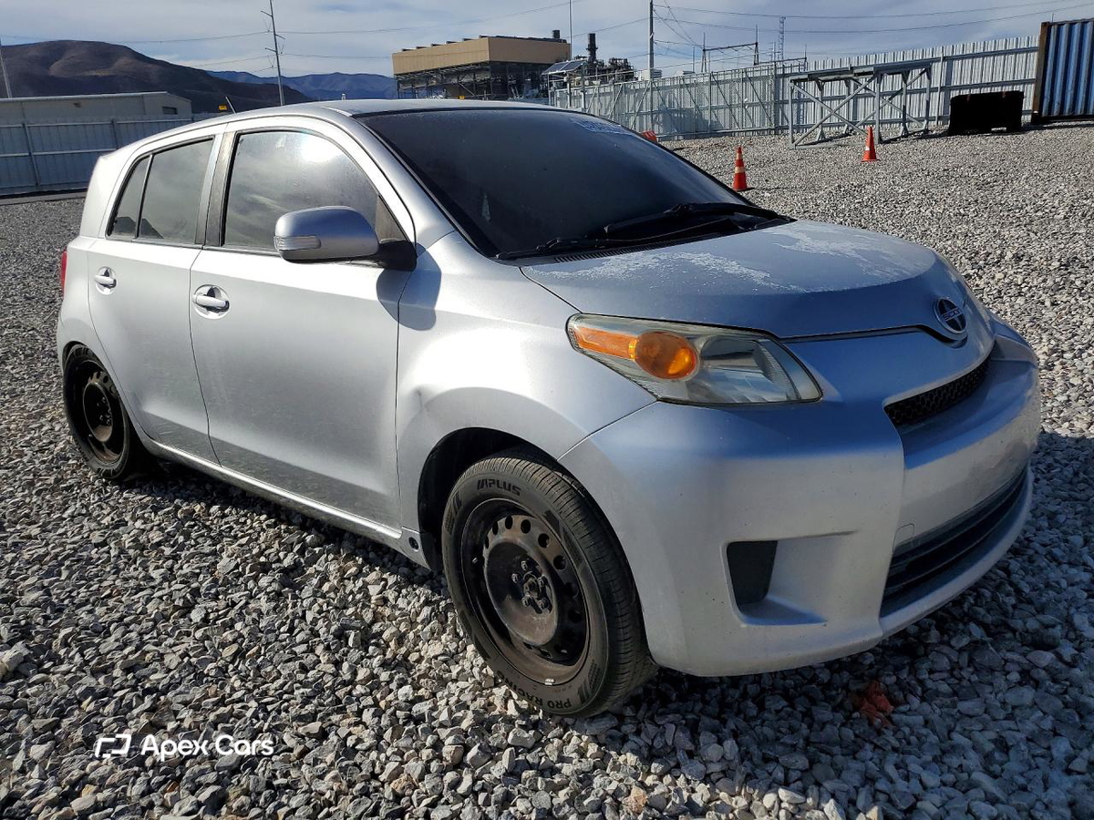 Scion xD 2012