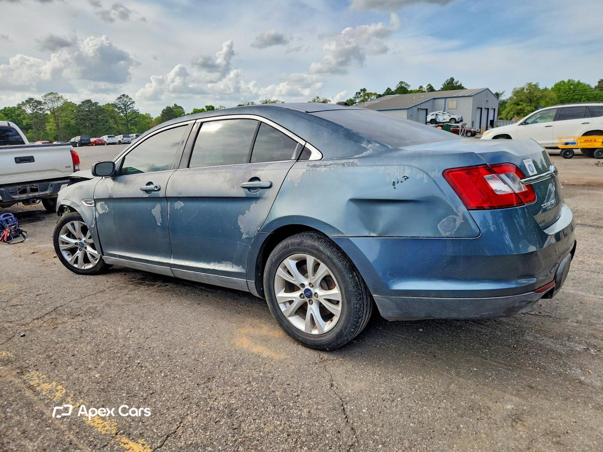 Ford Taurus 2010