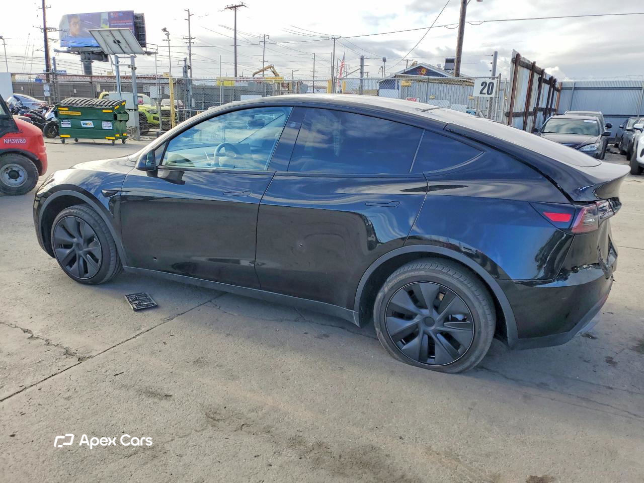 Tesla Model Y 2025