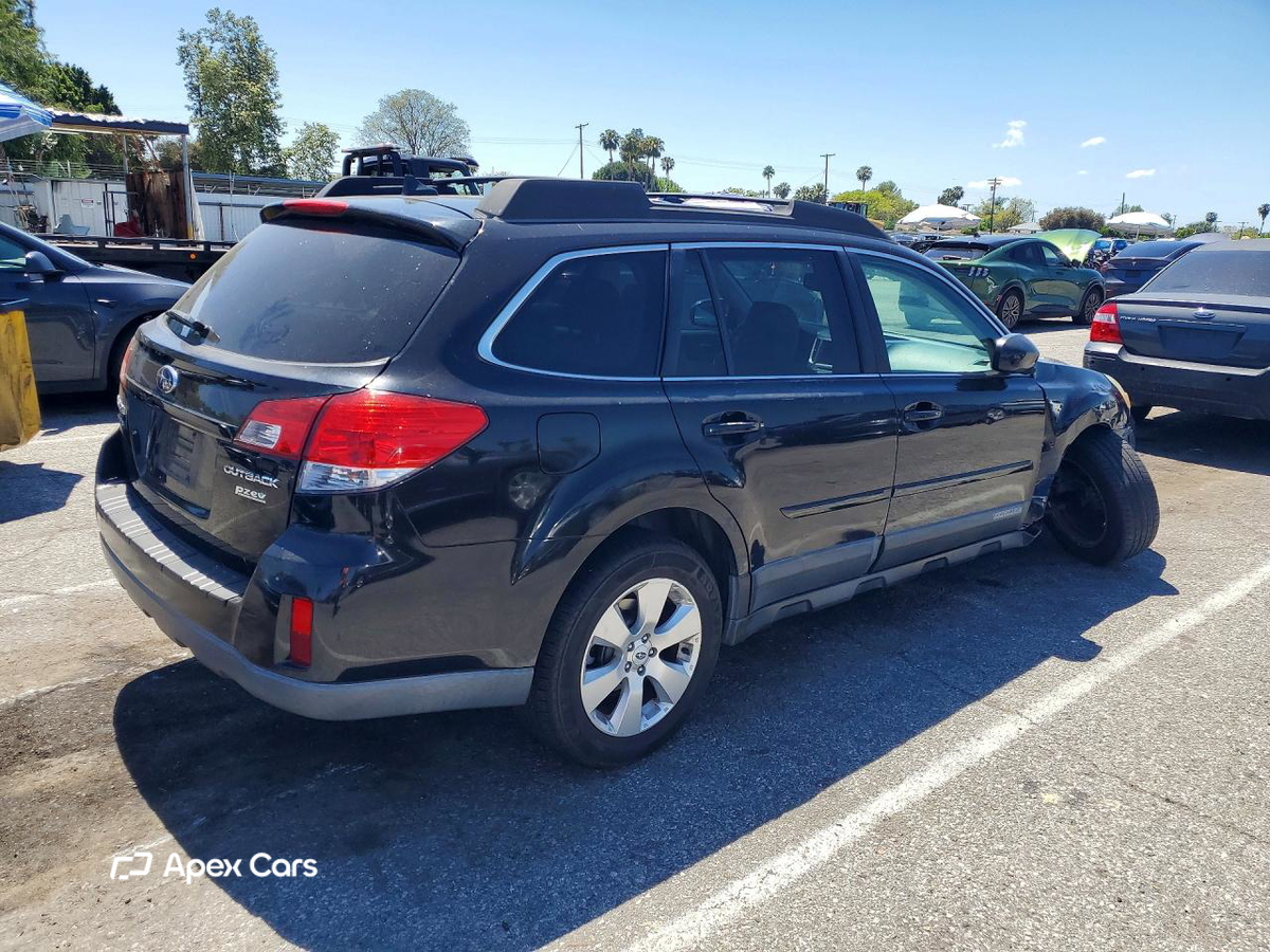 Subaru Outback 2011