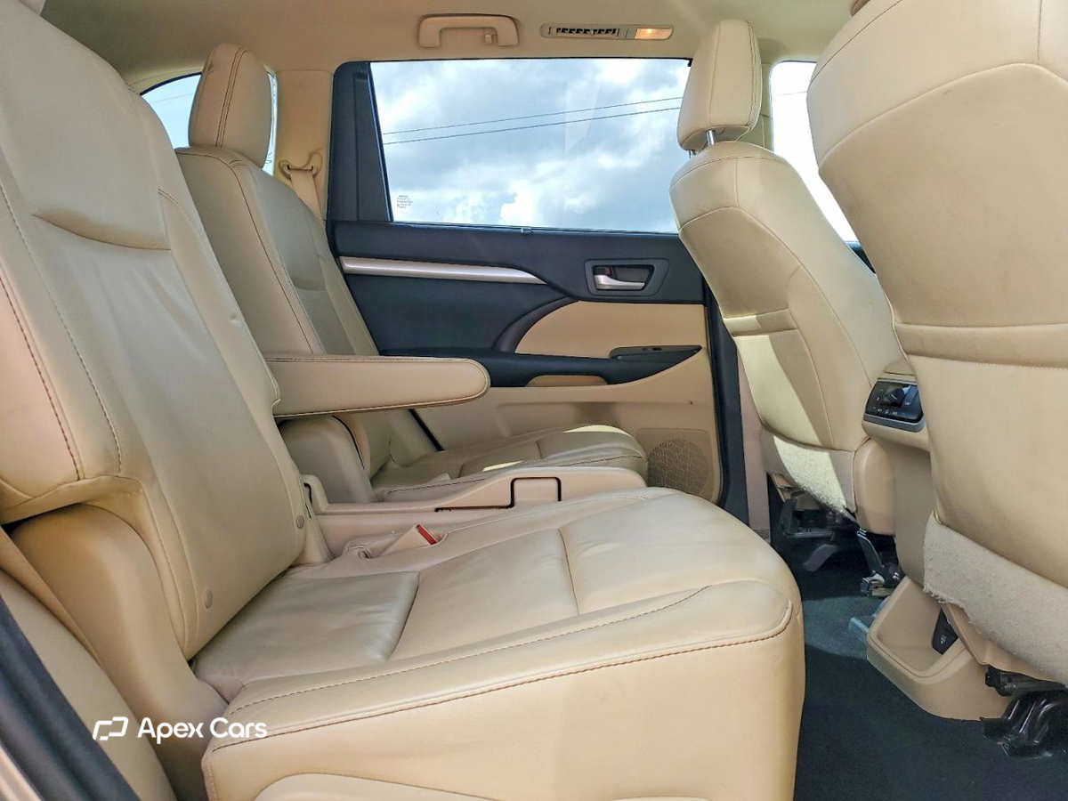 Toyota Highlander 2014