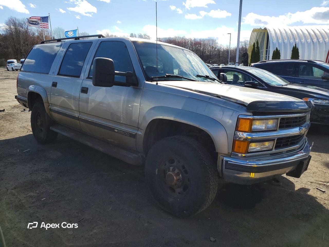 Chevrolet Suburban 1999