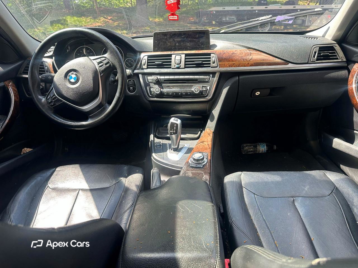 BMW Series 3 2012