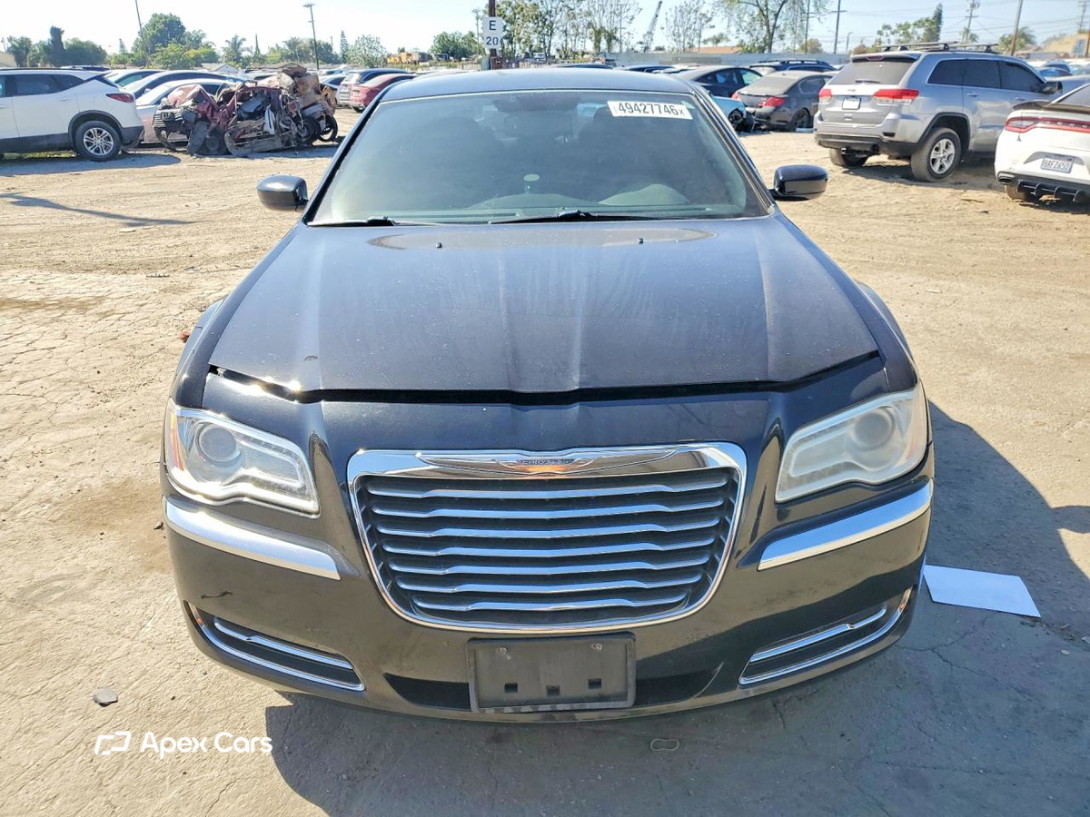 Chrysler 300 2011