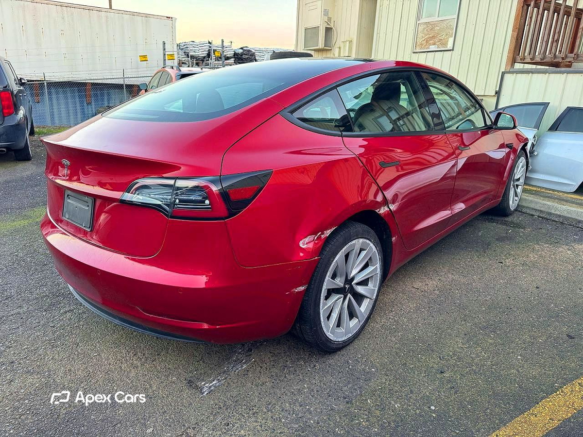 Tesla Model 3 2022