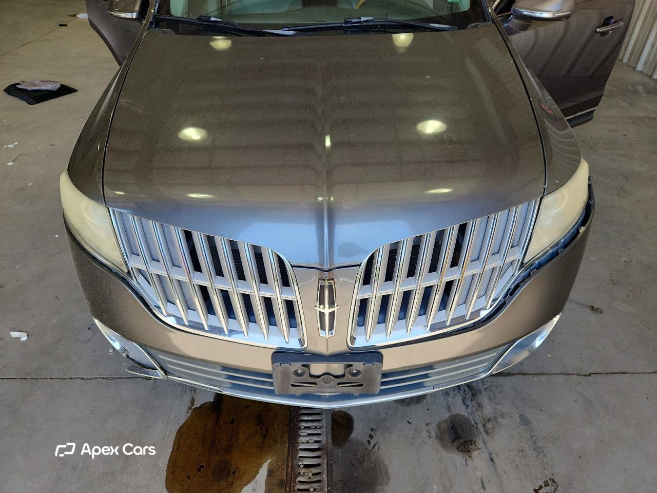 Lincoln MKT 2010