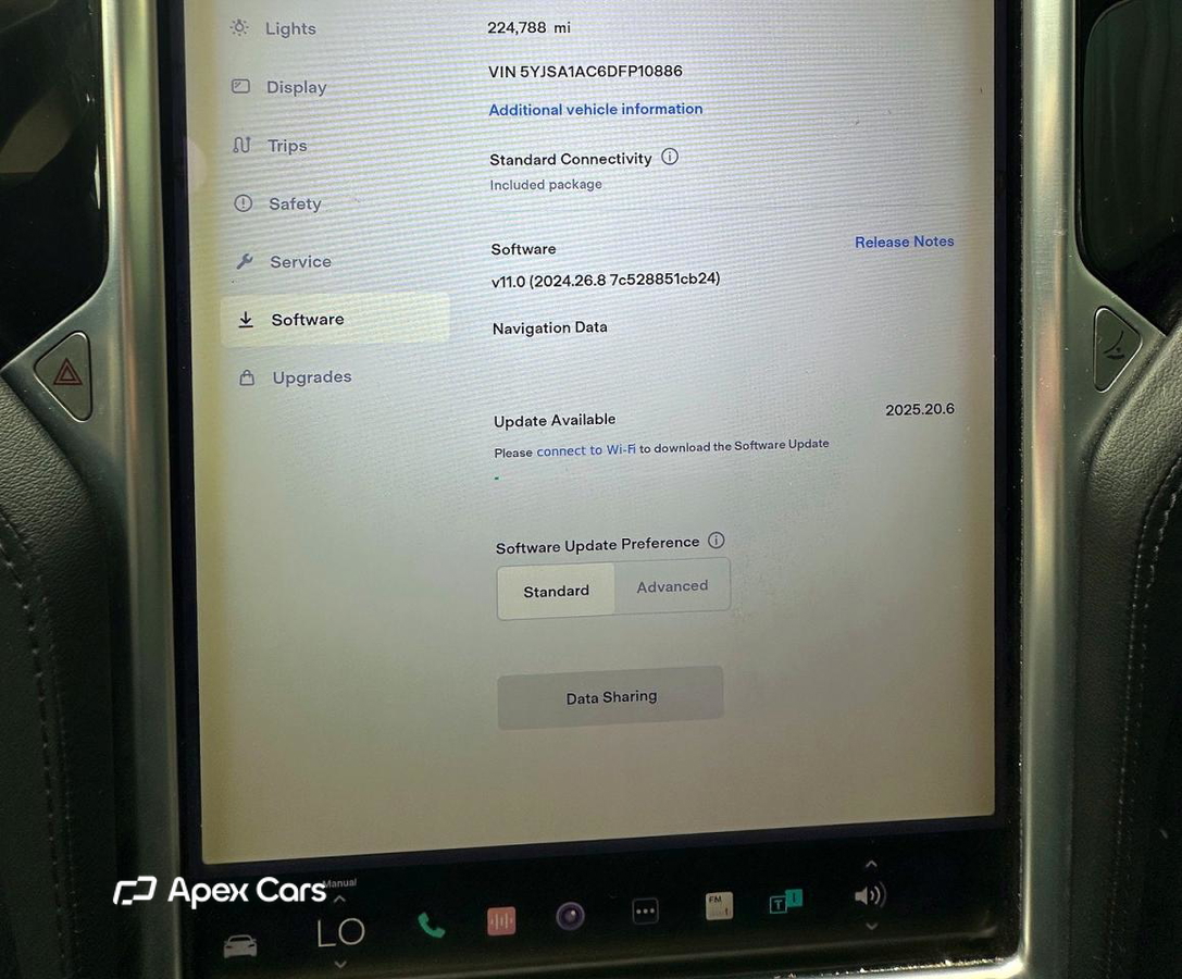 Tesla Model S 2013