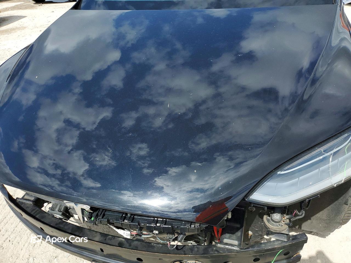 Tesla Model X 2018