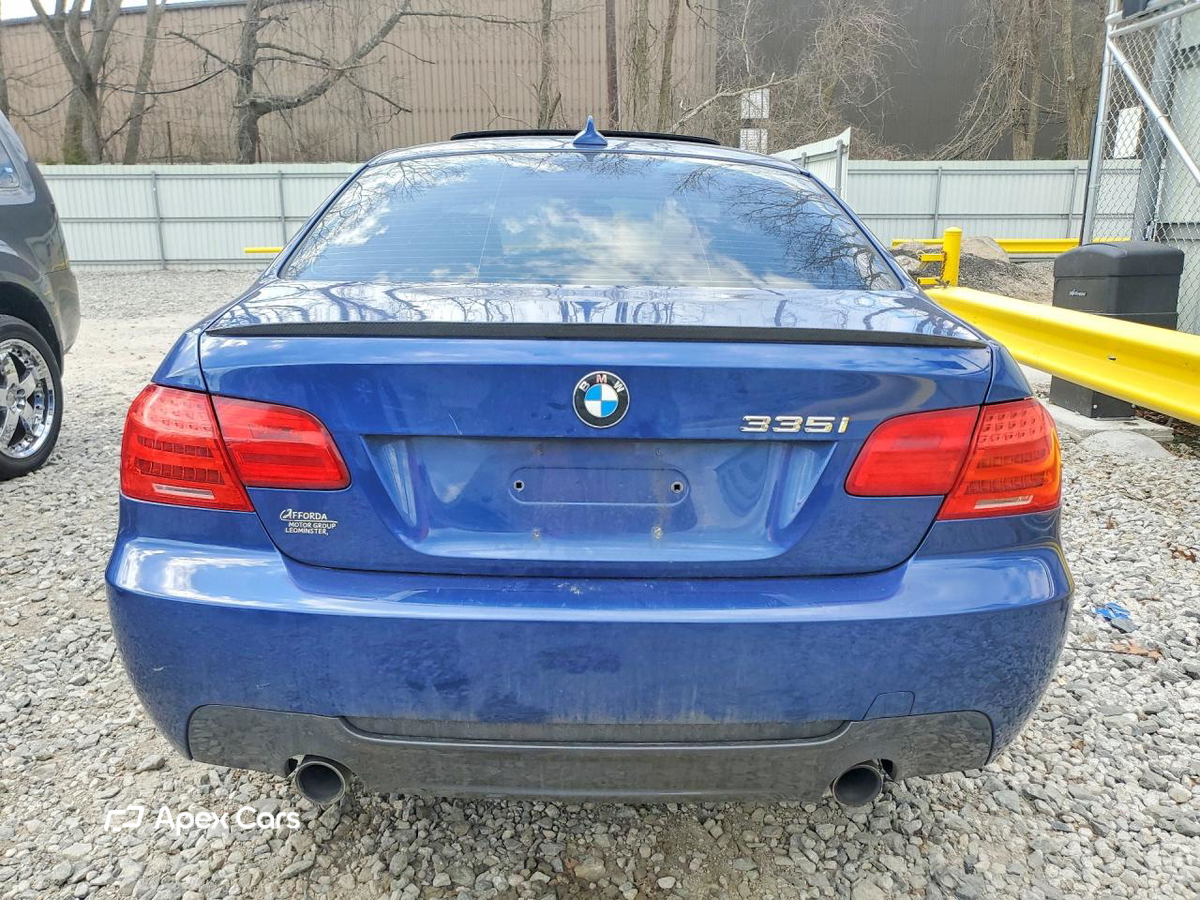 BMW Series 3 2011
