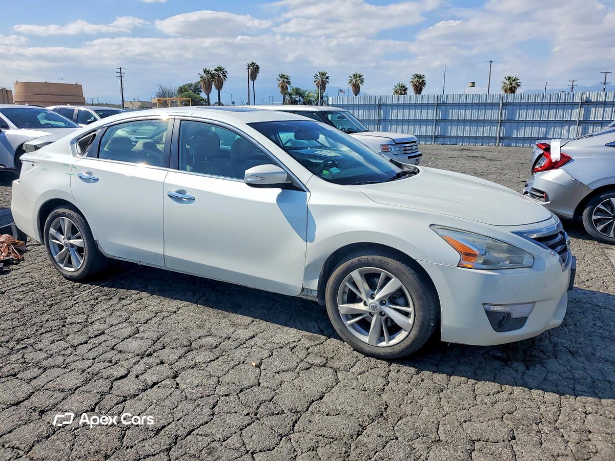 Nissan Altima 2015