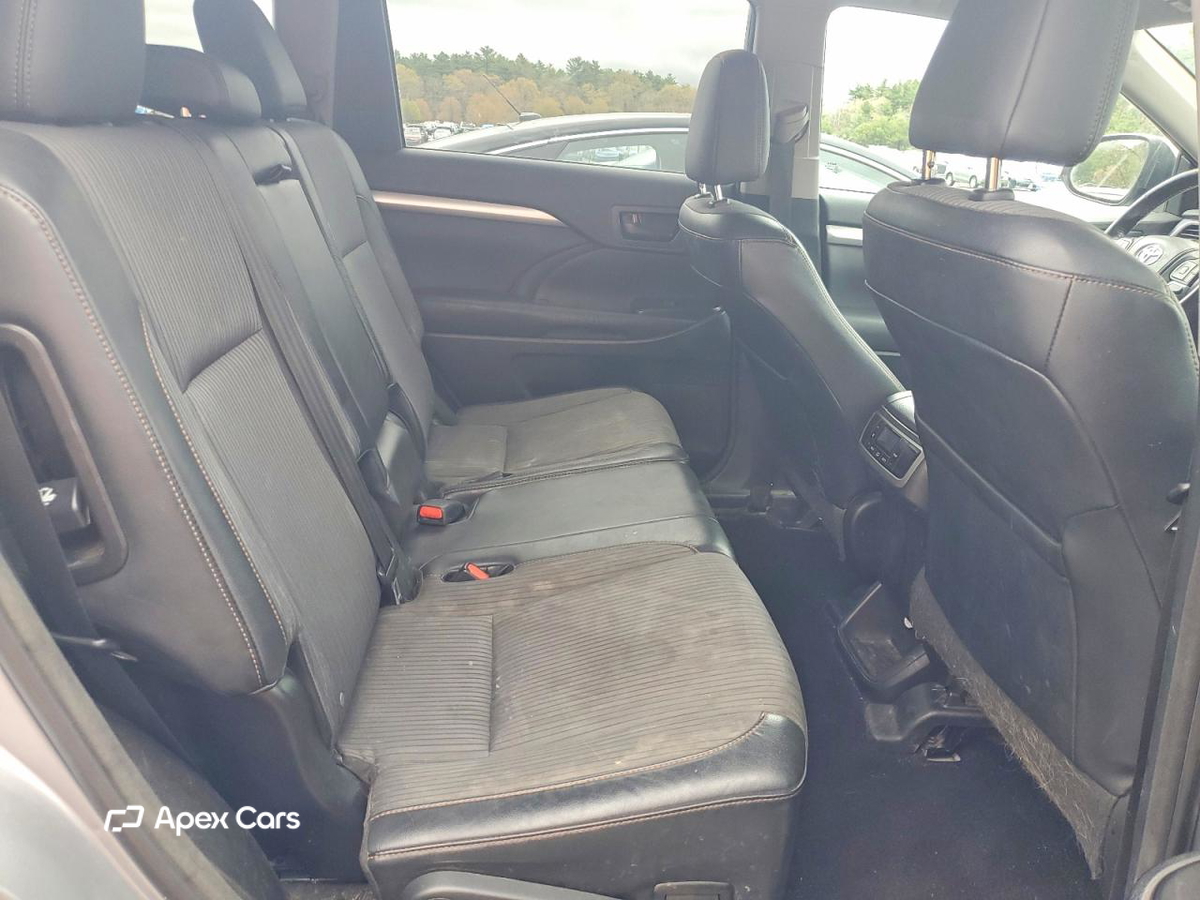 Toyota Highlander 2014