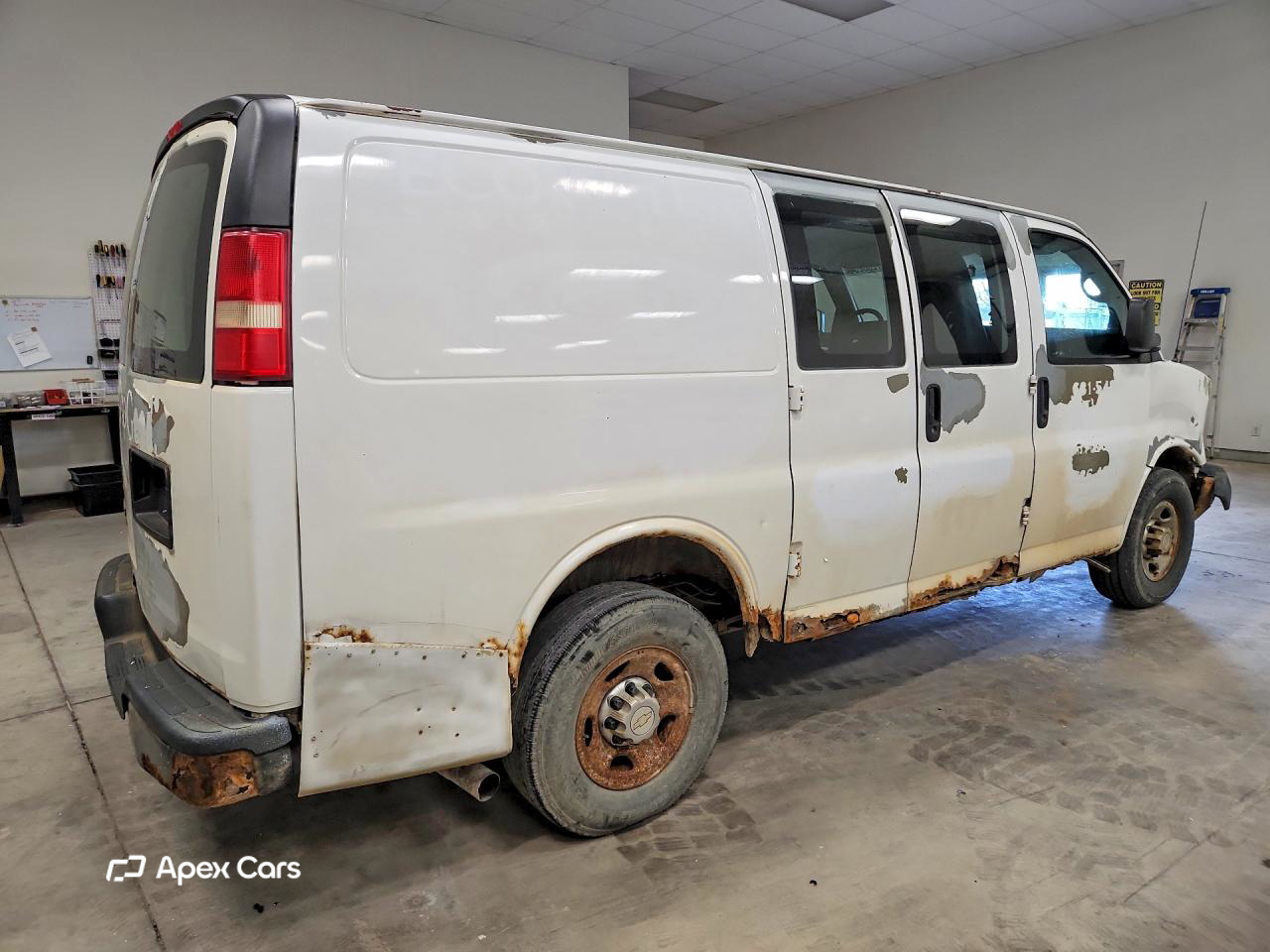 Chevrolet Express 2011