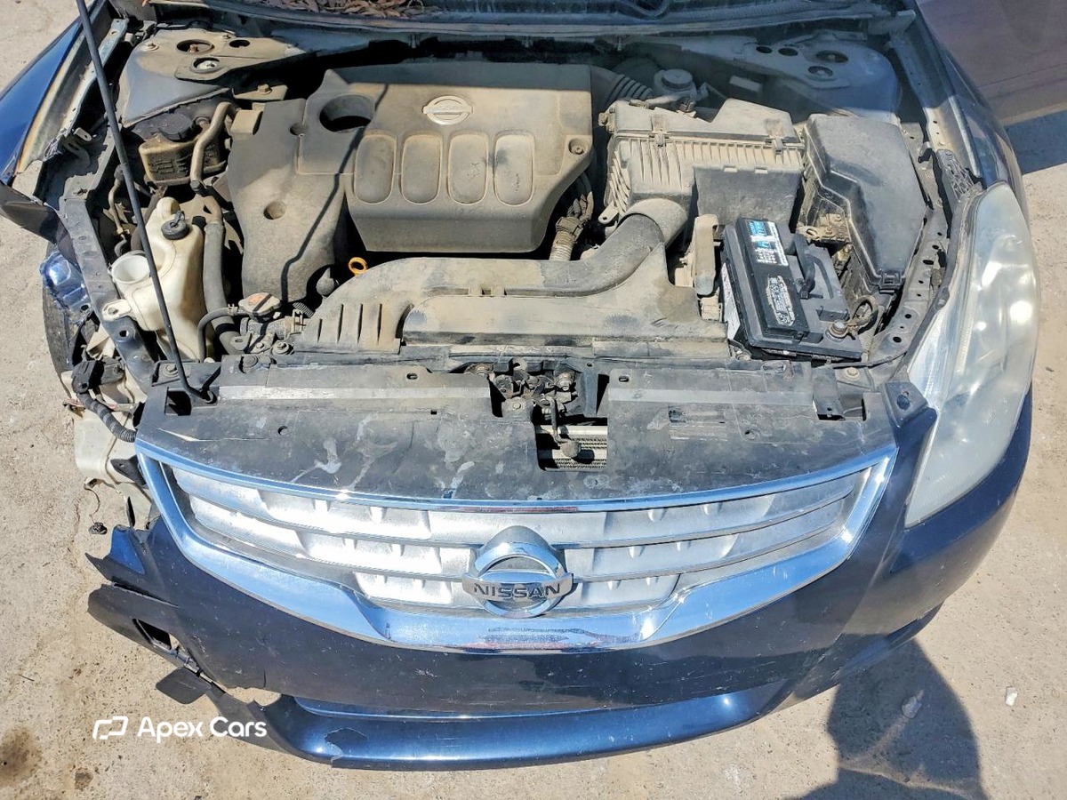 Nissan Altima 2010