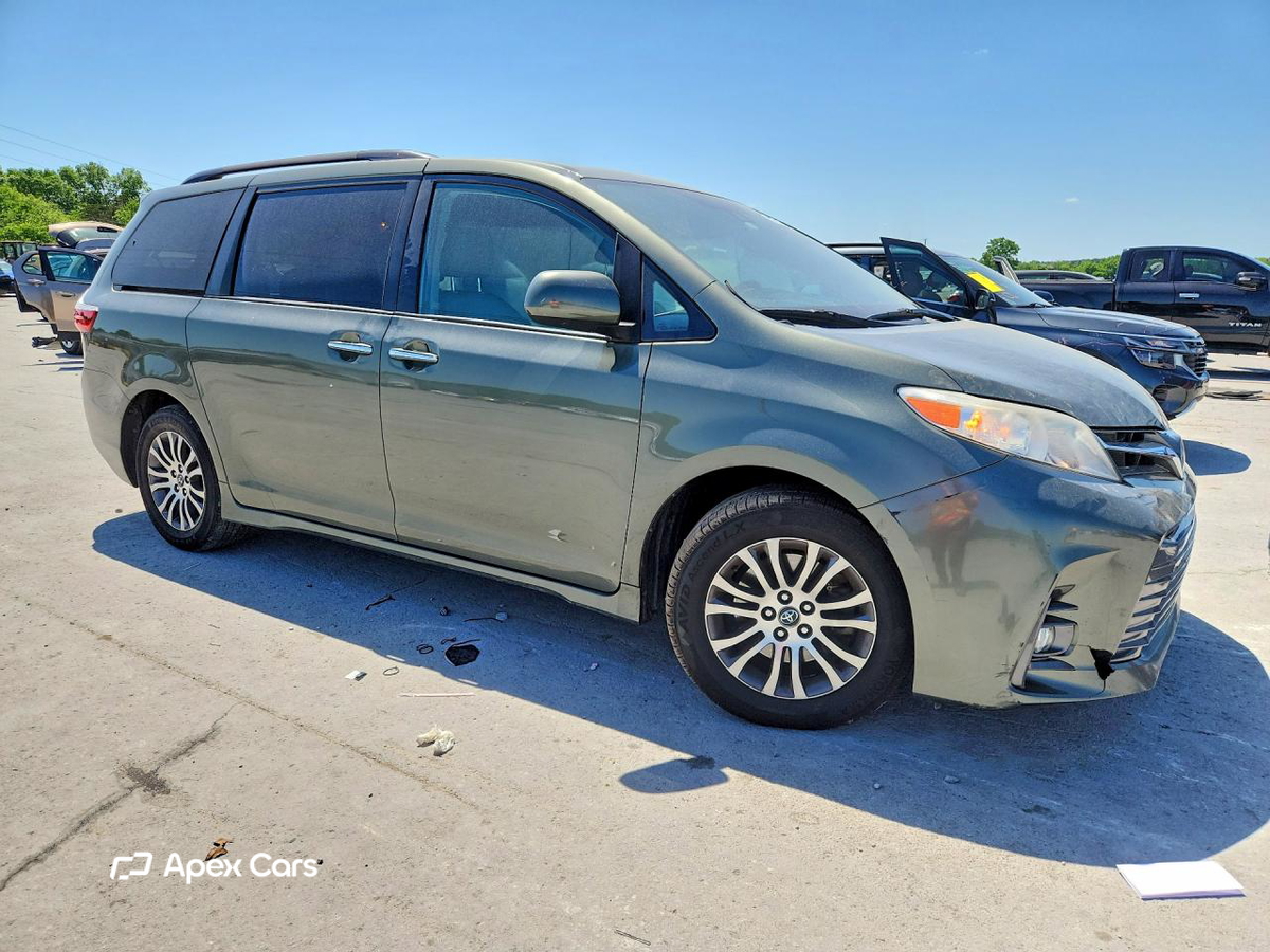 Toyota Sienna 2018