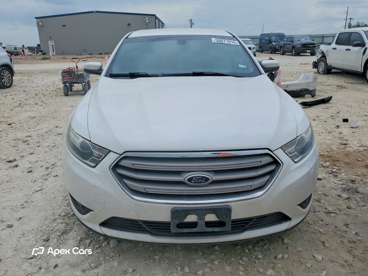 Ford Taurus 2013